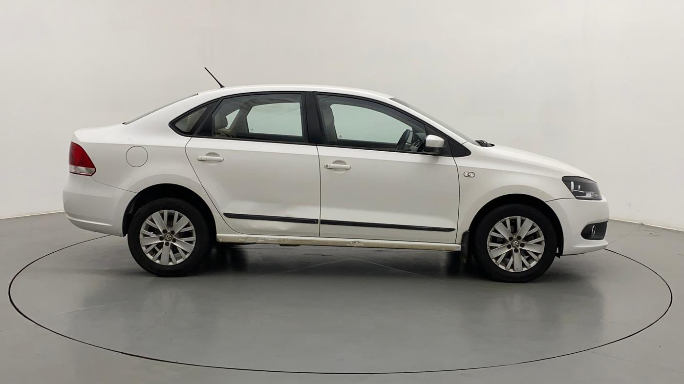 2015 Volkswagen Vento HIGHLINE PETROL AT, Petrol, Automatic, 61,682 km, Right Side