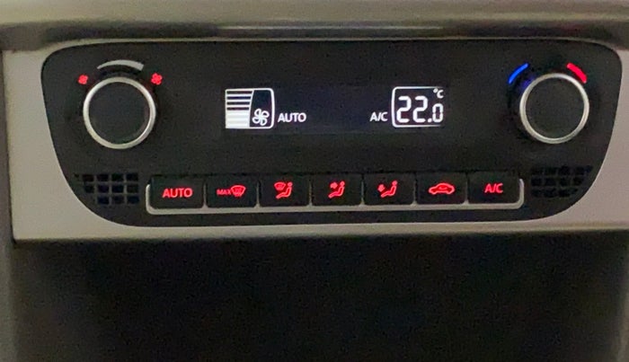 2015 Volkswagen Vento HIGHLINE PETROL AT, Petrol, Automatic, 61,682 km, Automatic Climate Control