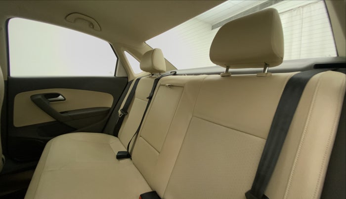 2015 Volkswagen Vento HIGHLINE PETROL AT, Petrol, Automatic, 61,682 km, Right Side Rear Door Cabin