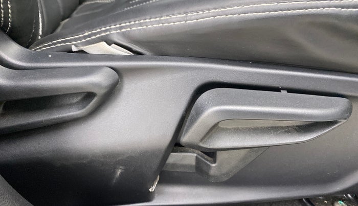 2024 Tata Tiago XT PETROL, Petrol, Manual, 15,398 km, Driver Side Adjustment Panel