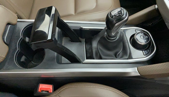 2019 Tata Harrier XZ 2.0L Kryotec, Diesel, Manual, 59,820 km, Gear Lever