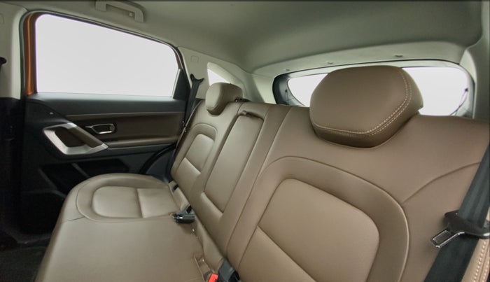 2019 Tata Harrier XZ 2.0L Kryotec, Diesel, Manual, 59,820 km, Right Side Rear Door Cabin