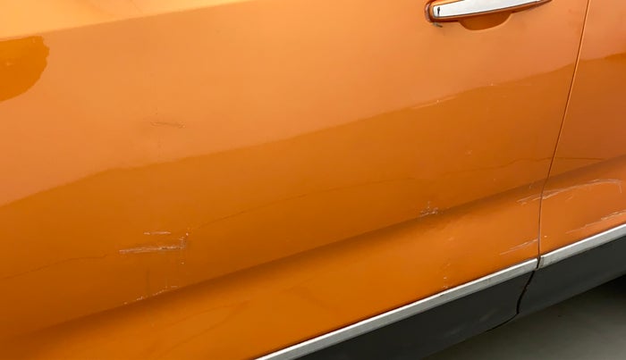 2019 Tata Harrier XZ 2.0L Kryotec, Diesel, Manual, 59,820 km, Front passenger door - Slightly dented