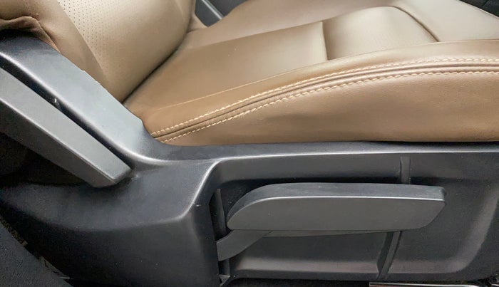 2019 Tata Harrier XZ 2.0L Kryotec, Diesel, Manual, 59,820 km, Driver Side Adjustment Panel