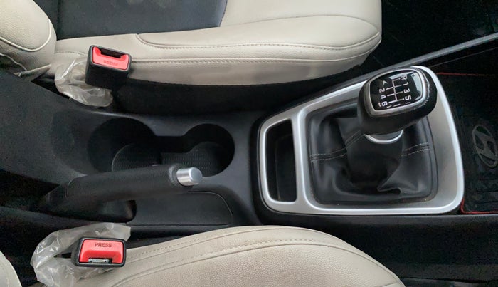 2022 Hyundai VENUE SX 1.0 TURBO IMT, Petrol, Manual, 55,148 km, Gear Lever