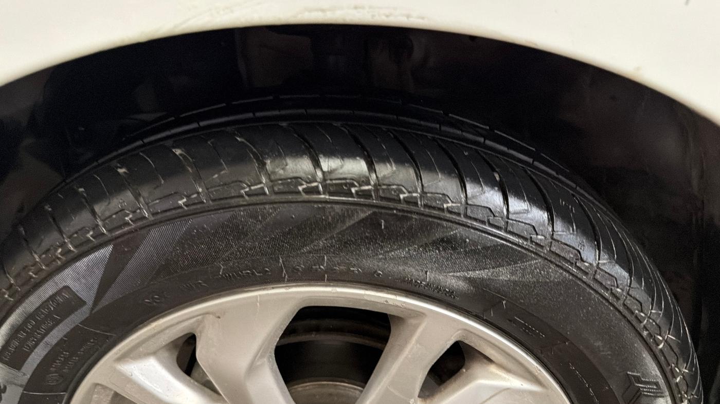 2018 Honda Amaze 1.2L I-VTEC V CVT, Petrol, Automatic, 64,224 km, Left Front Tyre Tread