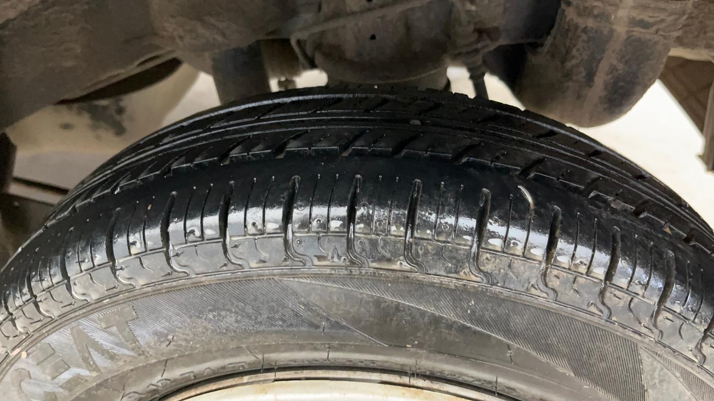 2015 Hyundai Eon ERA +, Petrol, Manual, 91,906 km, Left Rear Tyre Tread