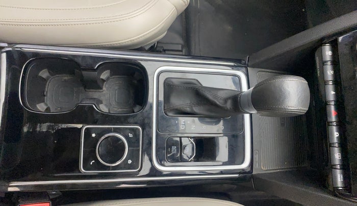 2023 Mahindra XUV700 AX 7 D AT AWD 7 STR, Diesel, Automatic, 94,253 km, Gear Lever