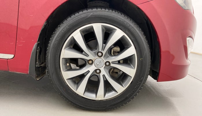 2016 Hyundai Verna FLUIDIC 4S 1.6 VTVT SX, Petrol, Manual, 61,768 km, Right Front Wheel