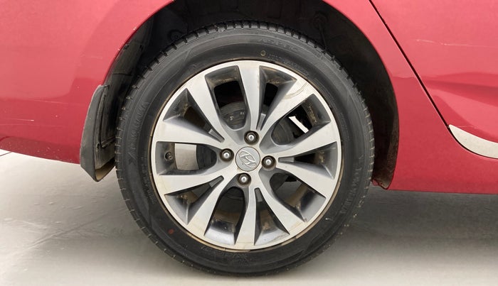2016 Hyundai Verna FLUIDIC 4S 1.6 VTVT SX, Petrol, Manual, 61,768 km, Right Rear Wheel