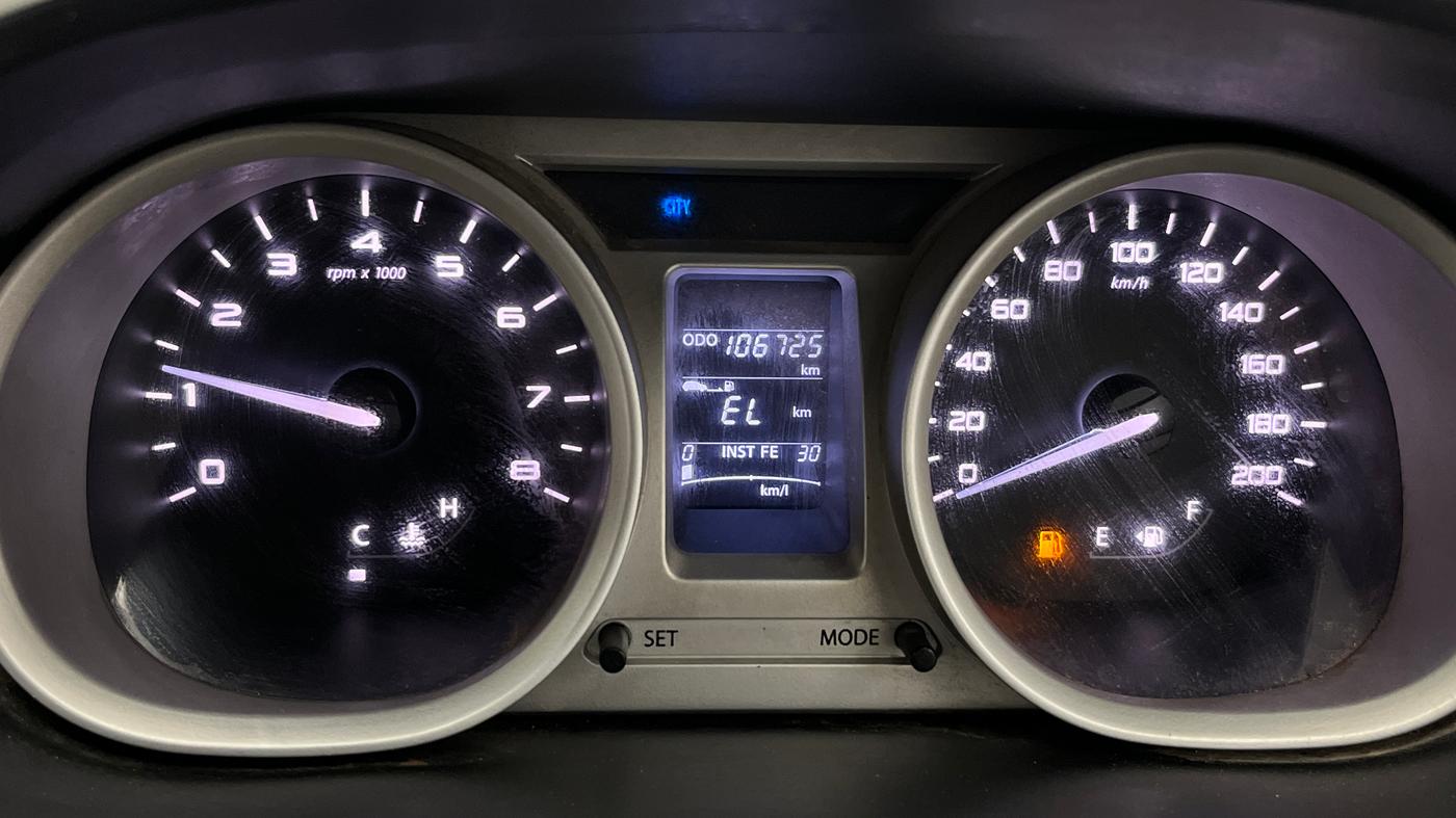 2017 Tata TIGOR XZ (O) PETROL, Petrol, Manual, 1,06,701 km, Odometer Image