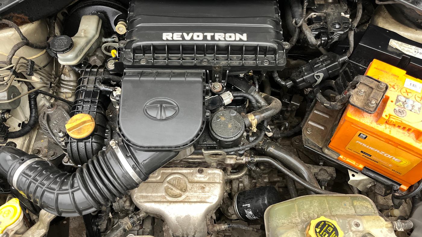 2017 Tata TIGOR XZ (O) PETROL, Petrol, Manual, 1,06,701 km, Engine View
