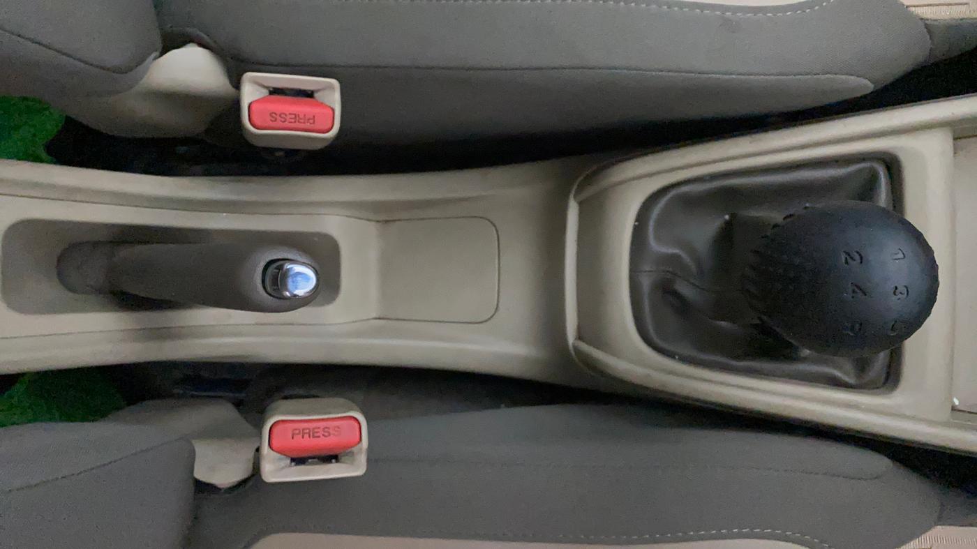 2022 Maruti Ertiga ZXI+ SHVS, Petrol, Manual, 94,230 km, Gear Lever