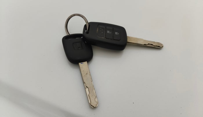 2019 Honda WR-V 1.2L I-VTEC VX MT, Petrol, Manual, 50,425 km, Key Close Up