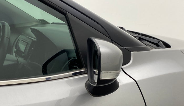 2016 Maruti Baleno ZETA DIESEL 1.3, Diesel, Manual, 50,310 km, Right rear-view mirror - Indicator light has minor damage