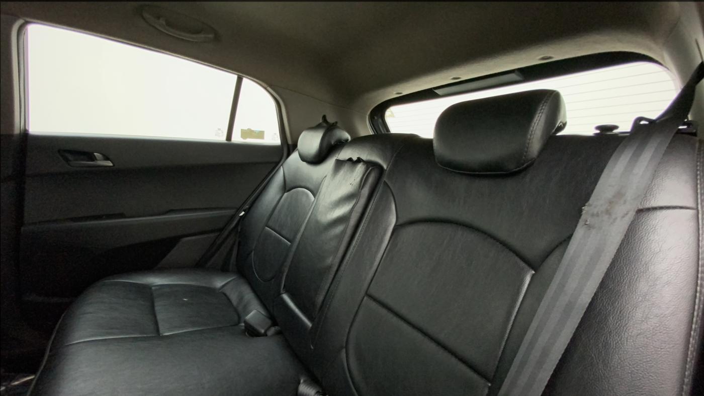 2016 Hyundai Creta SX PLUS 1.6 PETROL, Petrol, Manual, 1,02,898 km, Right Side Rear Door Cabin