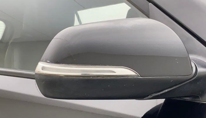 2016 Hyundai Creta SX PLUS 1.6 PETROL, Petrol, Manual, 1,02,898 km, Right rear-view mirror - Indicator light not working