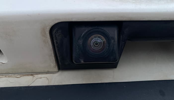 2021 Mahindra XUV300 W8 1.2 PETROL, Petrol, Manual, 38,257 km, Parking Camera