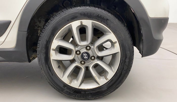 2016 Hyundai i20 Active 1.2 SX, Petrol, Manual, 69,494 km, Left Rear Wheel