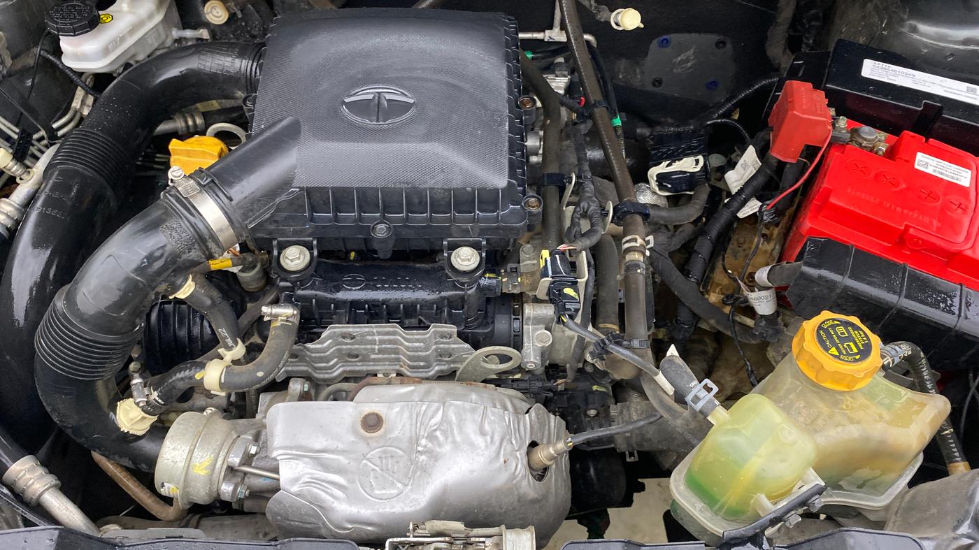 2022 Tata NEXON XMA PLUS SUNROOF PETROL, Petrol, Automatic, 51,038 km, Engine View