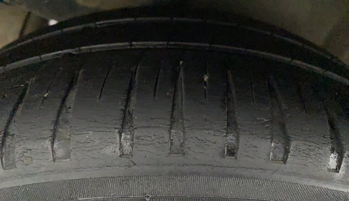 2014 Honda Amaze 1.2L I-VTEC S, Petrol, Manual, 66,850 km, Right Rear Tyre Tread