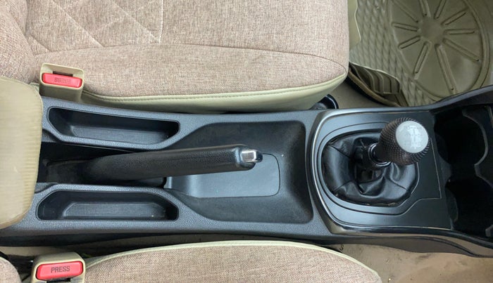 2015 Honda City 1.5L I-VTEC V MT, Petrol, Manual, 1,42,553 km, Gear Lever