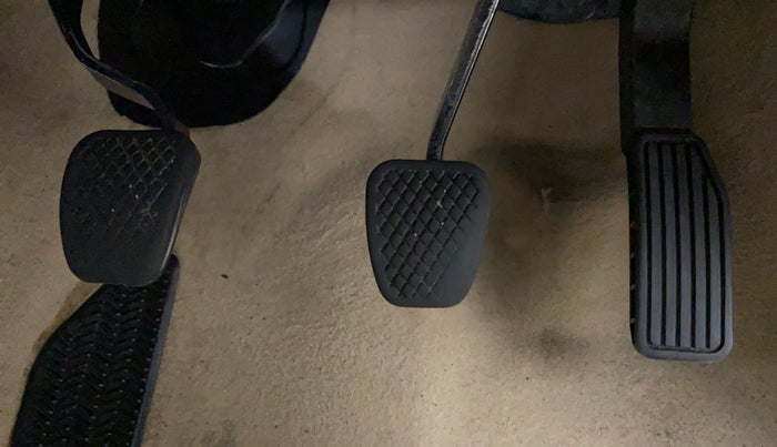 2015 Honda City 1.5L I-VTEC V MT, Petrol, Manual, 1,42,553 km, Pedals