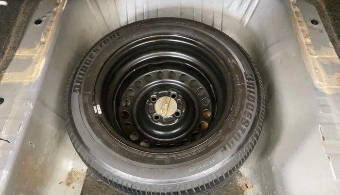 2015 Honda City 1.5L I-VTEC V MT, Petrol, Manual, 1,42,553 km, Spare Tyre