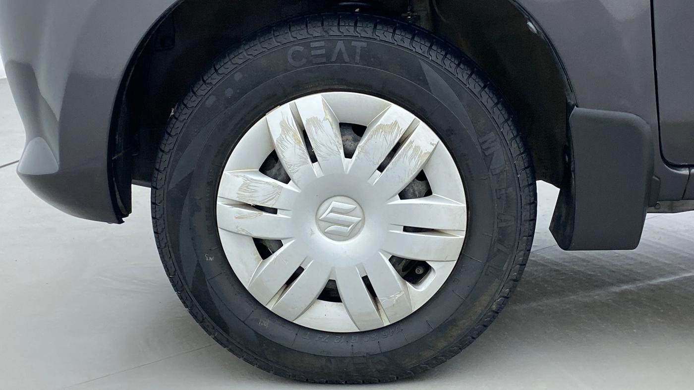 2016 Maruti Alto 800 LXI, Petrol, Manual, 13,122 km, Left Front Wheel