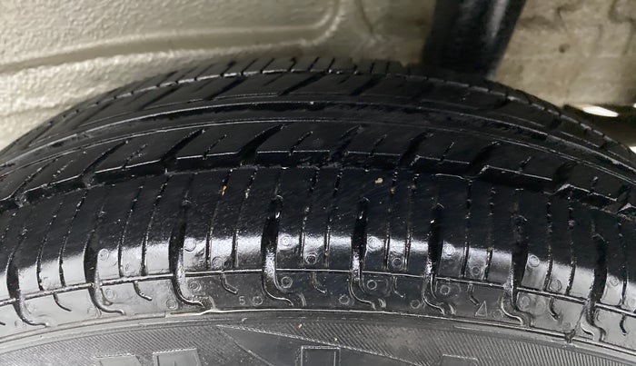 2020 Maruti New Wagon-R LXI CNG 1.0, CNG, Manual, 48,073 km, Left Rear Tyre Tread