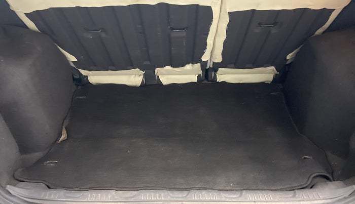 2014 Ford Ecosport 1.5 TREND TDCI, Diesel, Manual, 1,32,170 km, Boot Inside