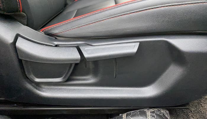 2021 Hyundai NEW I20 N LINE N8 1.0 TURBO GDI DCT, Petrol, Automatic, 25,319 km, Driver Side Adjustment Panel