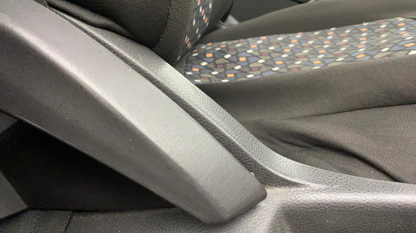 2015 Ford New Figo TITANIUM1.5 DIESEL, Diesel, Manual, 74,800 km, Driver Side Adjustment Panel