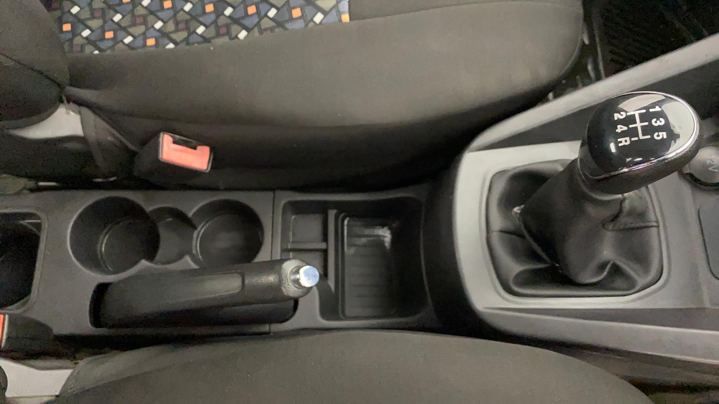 2015 Ford New Figo TITANIUM1.5 DIESEL, Diesel, Manual, 74,800 km, Gear Lever