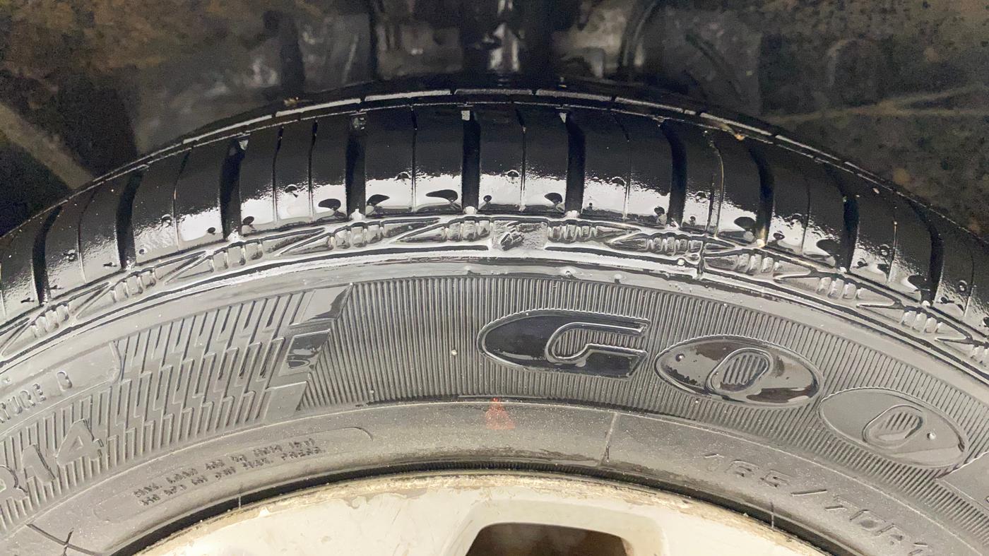 2015 Ford New Figo TITANIUM1.5 DIESEL, Diesel, Manual, 74,800 km, Left Front Tyre Tread