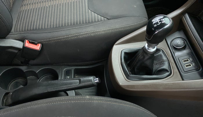 2019 Ford FREESTYLE TITANIUM Plus 1.5 TDCI MT, Diesel, Manual, 90,215 km, Gear Lever