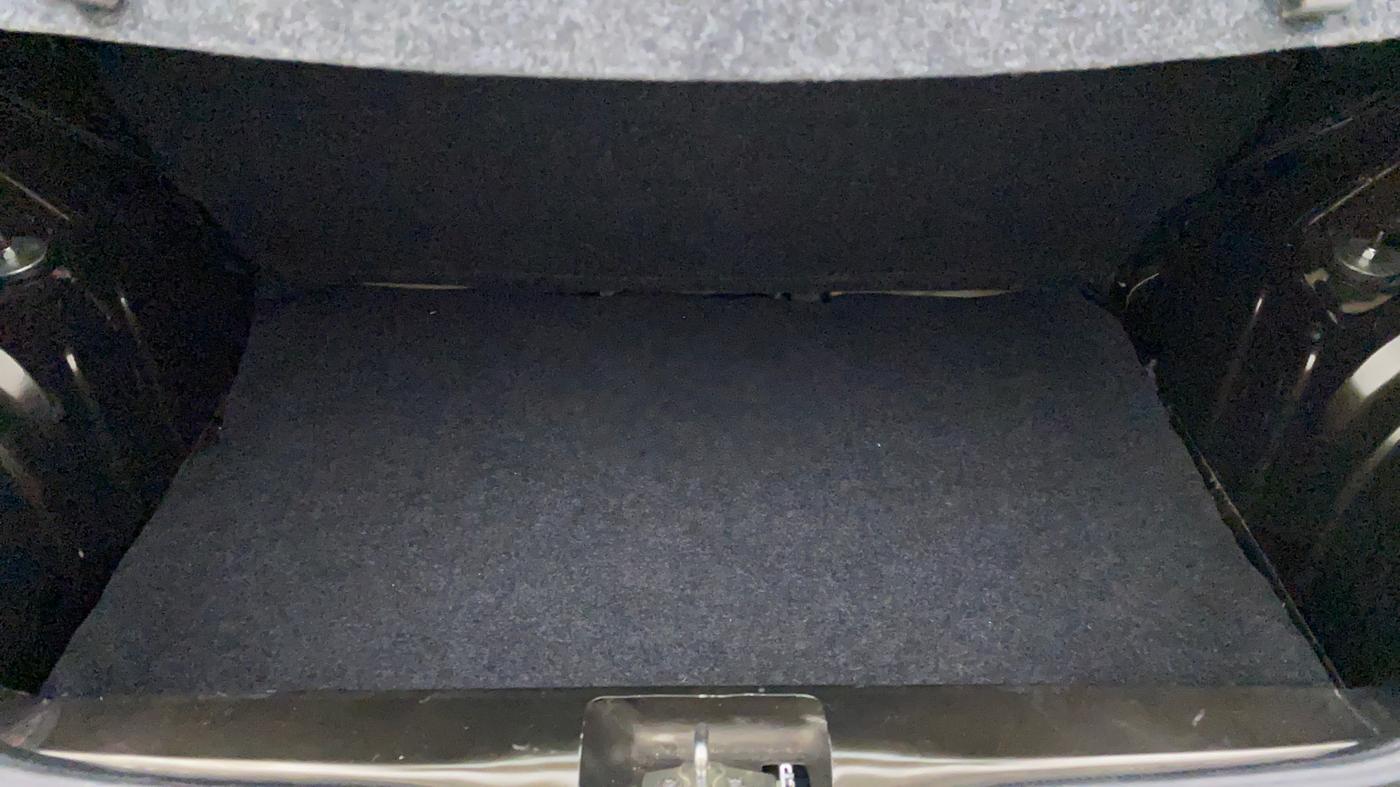 2019 Renault Kwid 1.0 RXT Opt, Petrol, Manual, 21,168 km, Boot Inside