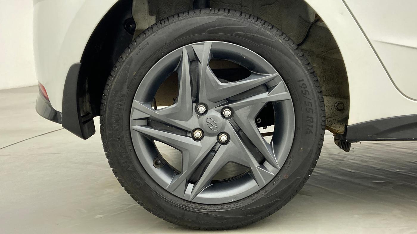 2021 Hyundai NEW I20 SPORTZ 1.0T GDI IMT, Petrol, Manual, 11,441 km, Right Rear Wheel
