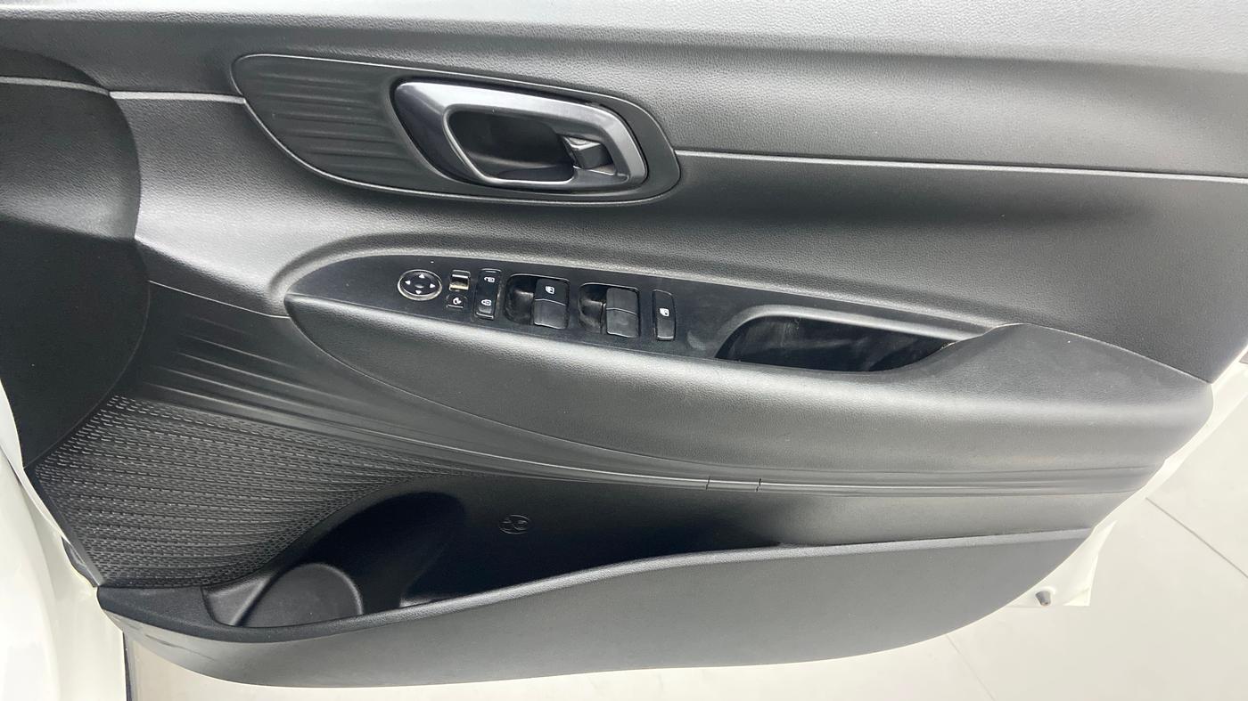 2021 Hyundai NEW I20 SPORTZ 1.0T GDI IMT, Petrol, Manual, 11,441 km, Driver Side Door Panels Control
