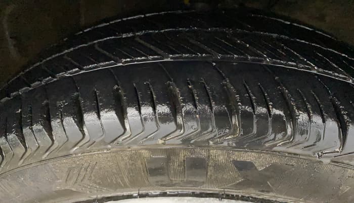 2019 Maruti Ertiga VXI SHVS, Petrol, Manual, 53,792 km, Right Front Tyre Tread