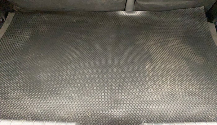 2017 Hyundai i20 Active 1.2 SX, Petrol, Manual, 67,186 km, Boot Inside