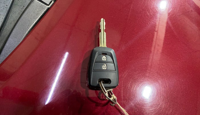 2016 Hyundai Grand i10 SPORTZ 1.2 KAPPA VTVT, Petrol, Manual, 34,118 km, Key Close Up