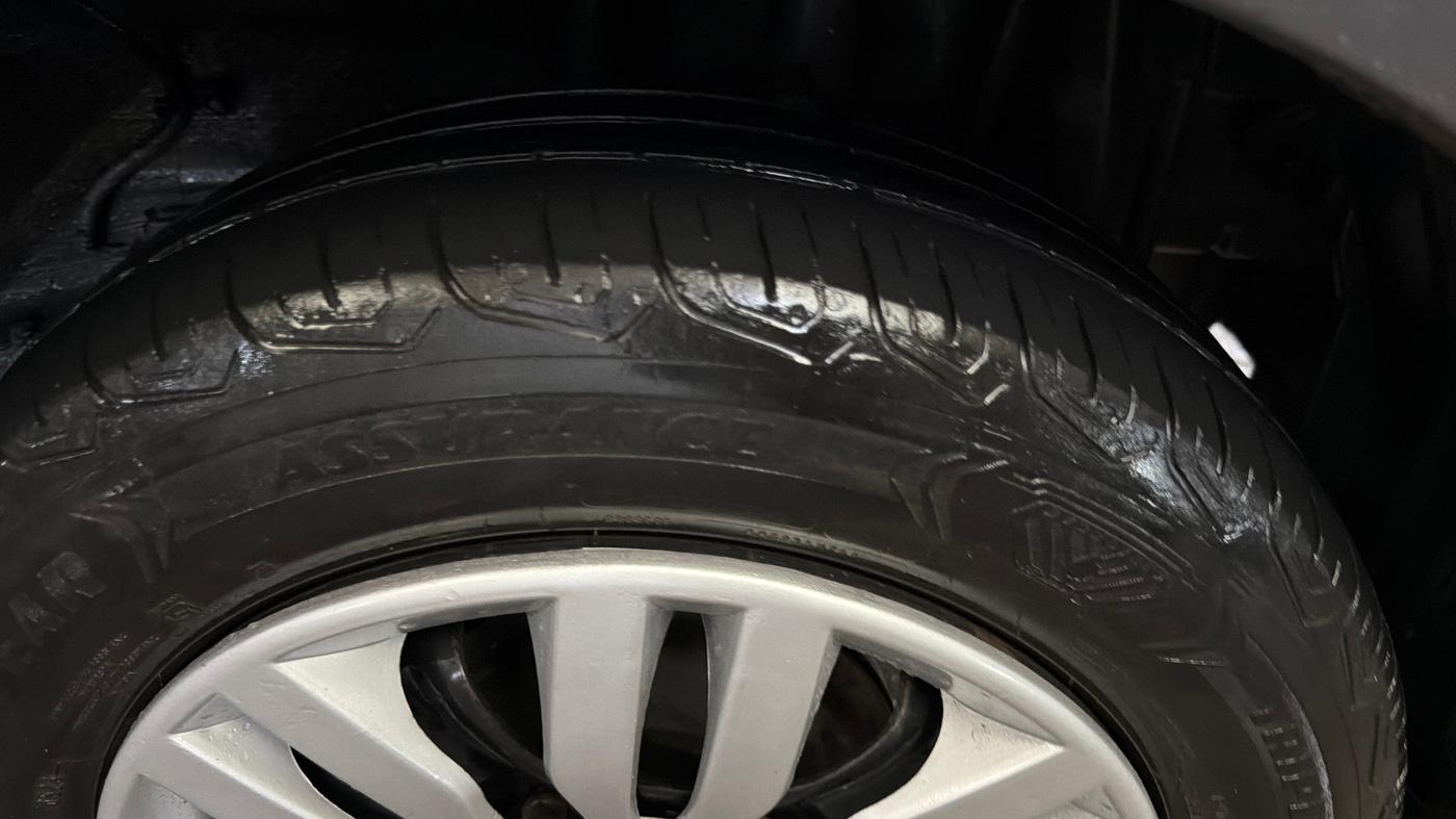 2023 Tata Tiago XT PETROL, Petrol, Manual, 50,617 km, Left Rear Tyre Tread