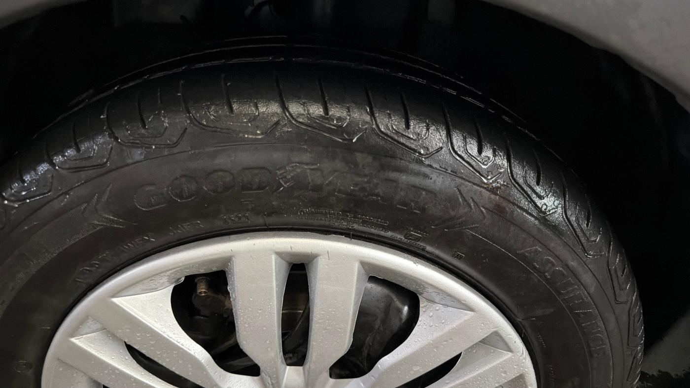 2023 Tata Tiago XT PETROL, Petrol, Manual, 50,617 km, Left Front Tyre Tread
