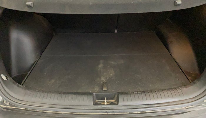 2018 Hyundai Creta SX AT 1.6 PETROL, Petrol, Automatic, 63,673 km, Boot Inside