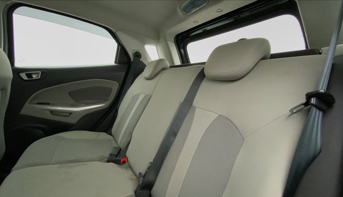 2017 Ford Ecosport 1.5 TITANIUM TI VCT AT, Petrol, Automatic, 39,697 km, Right Side Rear Door Cabin