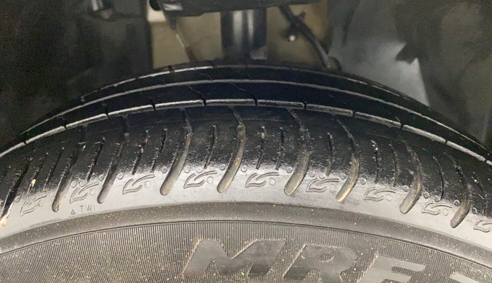 2021 Tata ALTROZ XZ 1.2, Petrol, Manual, 13,647 km, Right Front Tyre Tread