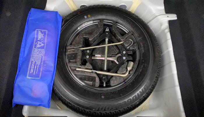 2021 Tata ALTROZ XZ 1.2, Petrol, Manual, 13,647 km, Spare Tyre