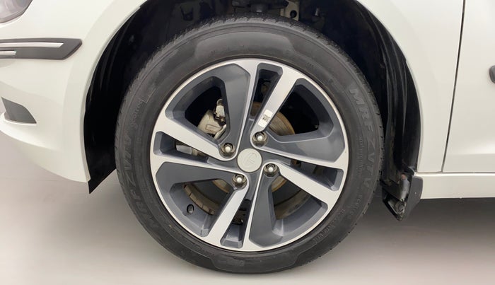 2021 Tata ALTROZ XZ 1.2, Petrol, Manual, 13,647 km, Left Front Wheel