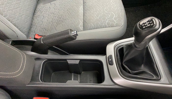 2021 Tata ALTROZ XZ 1.2, Petrol, Manual, 13,647 km, Gear Lever